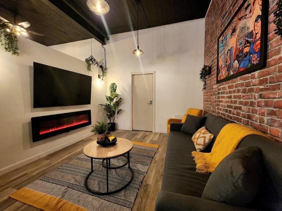 Loft Style Industriel-Centre-Ville+Parking Gratuit Québec Rom bilde